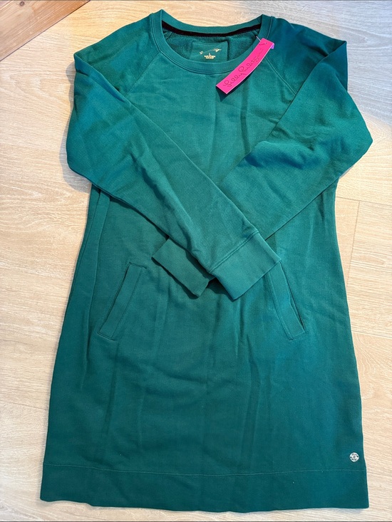 Lilly Pulitzer Dresses & Skirts - Women’s Long Sleeve Emerald Green Sweatshirt Dress